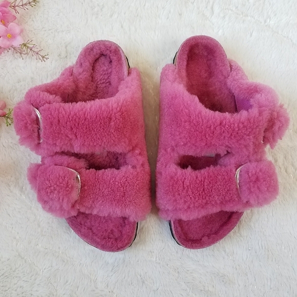 Birkenstock Arizona Big Buckle Shearling in Fuchsia Tulip - Picture 3 of 10
